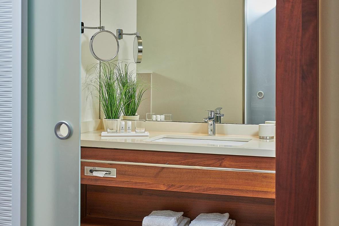 Hotel Hafenspeicher Лер Екстер'єр фото