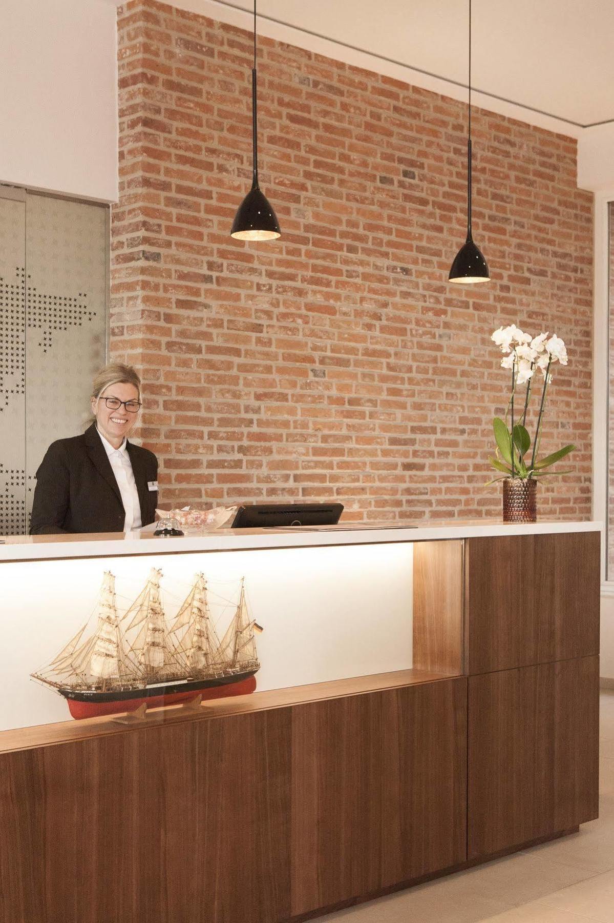 Hotel Hafenspeicher Лер Екстер'єр фото